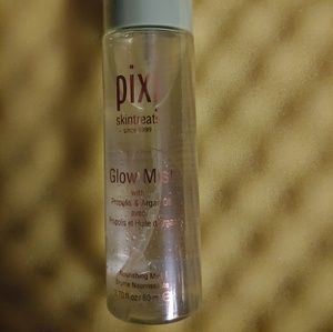 Pixi by Petra glow mist